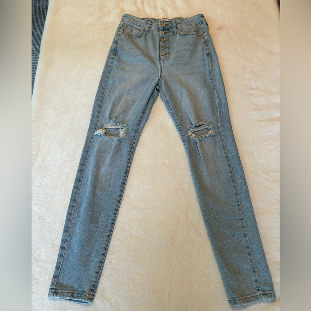 Forever 21 Light Wash Skinny Jeans Size 27